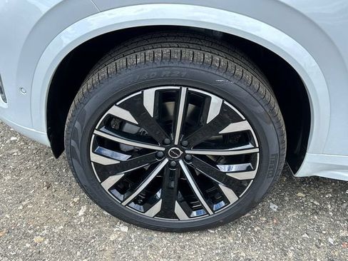 Used 2026 Volvo XC90 B6 Plus w/ Protection Package Premier AWD/4WD image 8