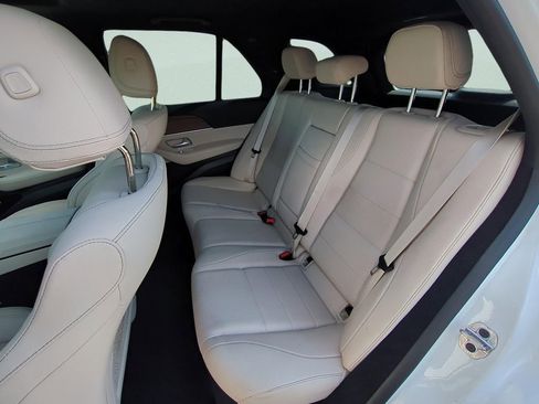 Used 2025 Mercedes-Benz GLE 350 4MATIC image 10