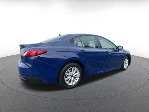 Used 2025 Toyota Camry LE image 15