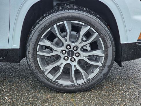 New 2026 GMC Acadia Denali Ultimate w/ LPO, Floor Liner Package image 9