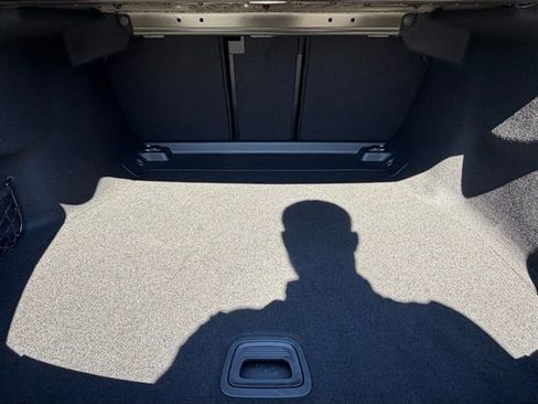 Used 2026 Mercedes-Benz C 300 4MATIC Sedan image 10