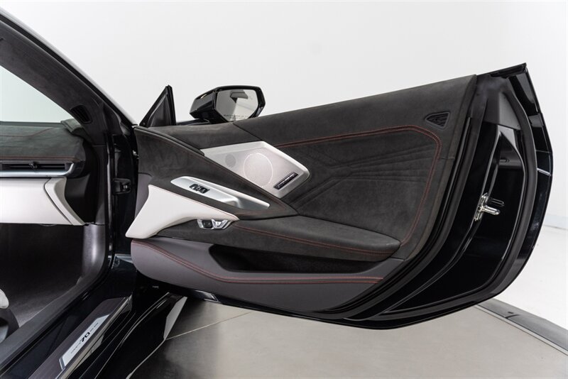 Used 2023 Chevrolet Corvette Z06 RWD image 66