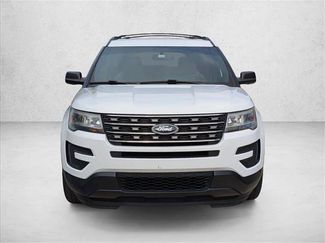 Used 2017 Ford Explorer FWD video 2