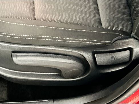 Used 2021 Kia Sportage LX image 13