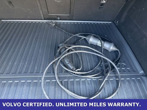 Certified 2024 Volvo XC60 T8 Ultimate w/ Protection Package Premier image 10