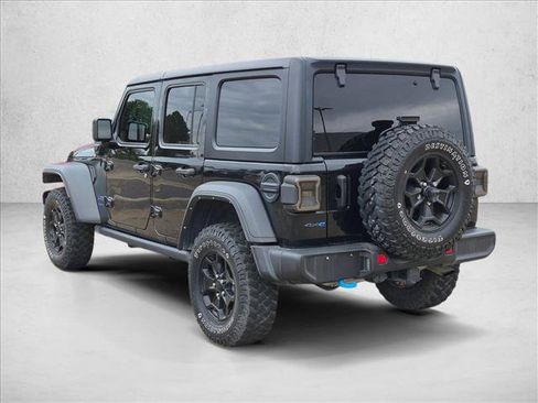 Used 2023 Jeep Wrangler Unlimited w/ Cold Weather Group AWD/4WD image 7