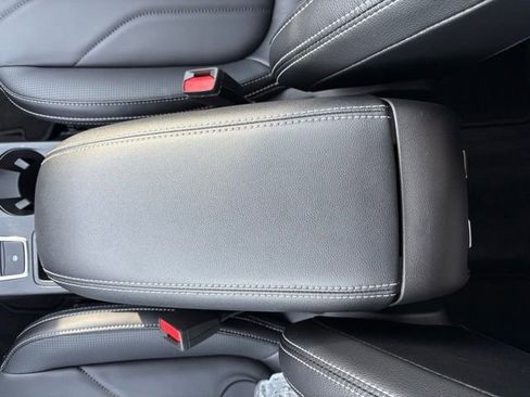 New 2025 Ford Escape SE w/ PHEV Premium Package image 26