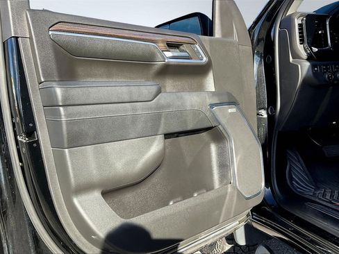 Used 2024 Chevrolet Silverado 1500 LT Trail Boss w/ Convenience Package II image 23