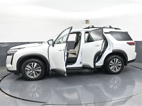 New 2026 Nissan Pathfinder SL image 49