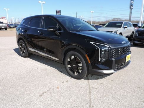 New 2026 Kia Sportage LX w/ LX Convenience Package image 3