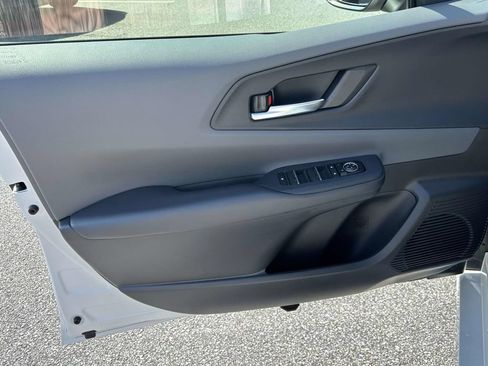 Used 2024 Toyota Prius XLE FWD image 14