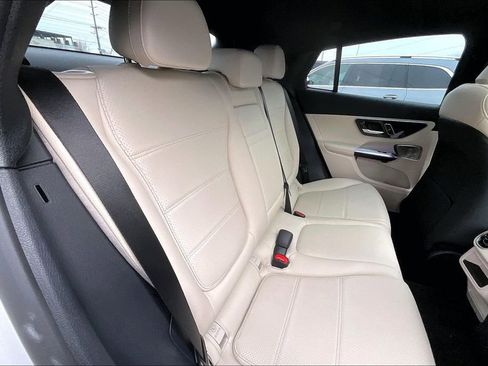 Certified 2026 Mercedes-Benz GLC 300 4MATIC image 19