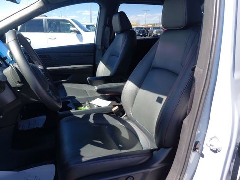Used 2023 Honda Odyssey Sport image 19