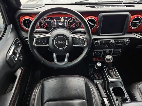 Used 2018 Jeep Wrangler Unlimited Rubicon image 17