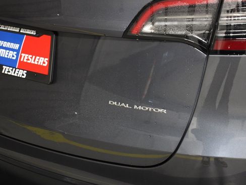 Used 2023 Tesla Model Y Long Range image 9