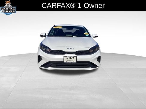 Used 2023 Kia Forte LXS w/ LXS Technology Package FWD image 2