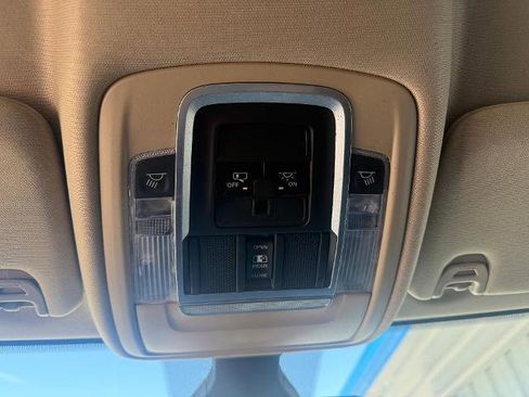 Used 2020 RAM 2500 Laramie AWD/4WD image 18