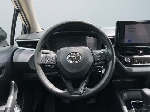 Used 2023 Toyota Corolla LE FWD image 13