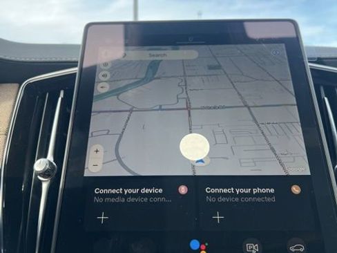 New 2026 Volvo XC90 T8 Plus w/ Protection Package Premier image 15