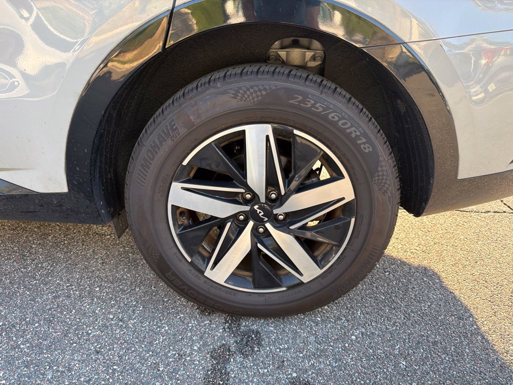 Certified 2023 Kia Sorento EX w/ Panoramic Sunroof Package FWD image 27