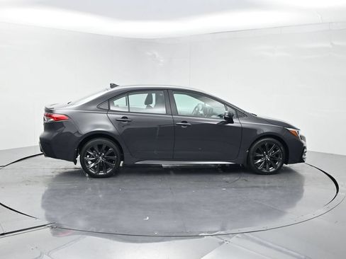 Used 2025 Toyota Corolla SE FWD image 4