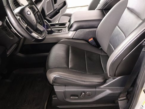 Used 2019 Ford F150 Raptor w/ Equipment Group 802A Luxury image 13