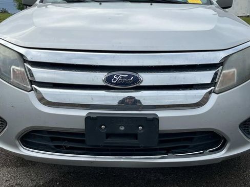 Used 2010 Ford Fusion SE FWD image 10