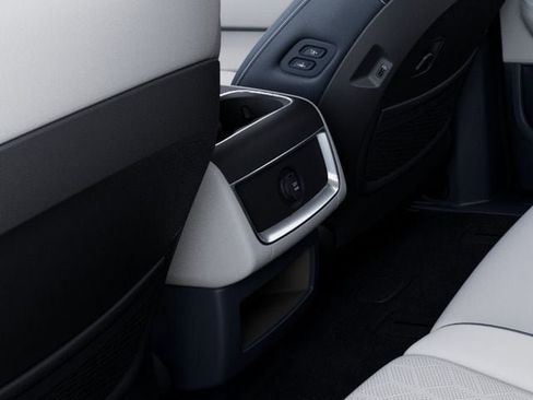 New 2026 Kia Carnival EX FWD image 26