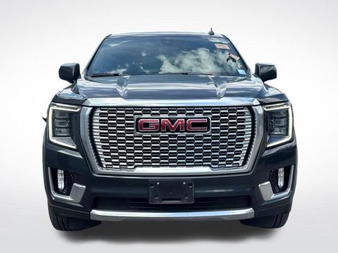 Used 2021 GMC Yukon XL Denali w/ Denali Premium Package RWD image 17