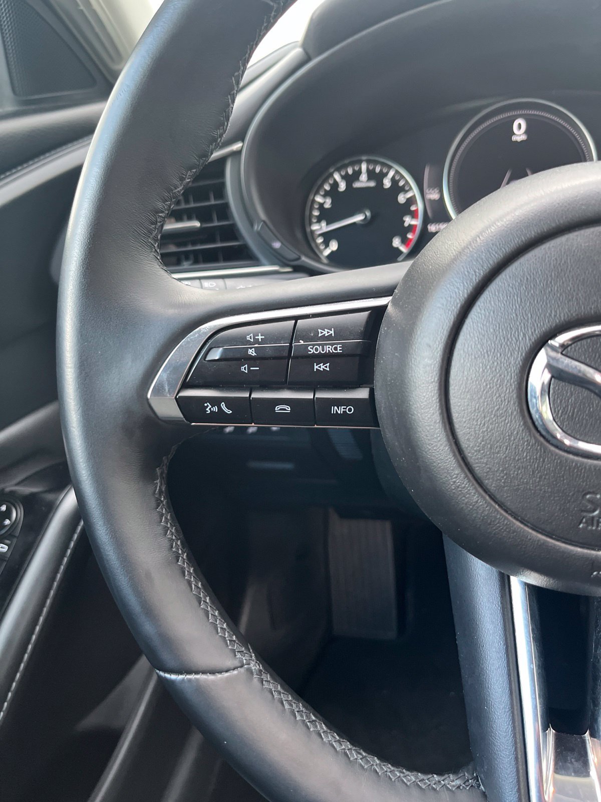 Certified 2025 MAZDA CX-30 AWD 2.5 S w/ Preferred Package image 21