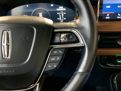 Used 2022 Lincoln Nautilus Reserve image 48