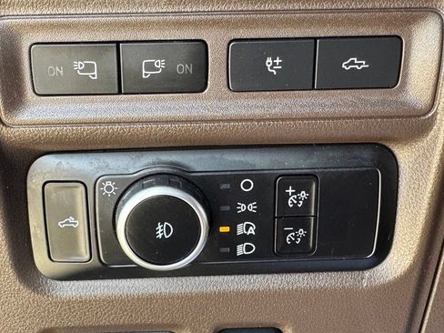 Used 2023 Ford F150 King Ranch w/ Equipment Group 601A High AWD/4WD image 35