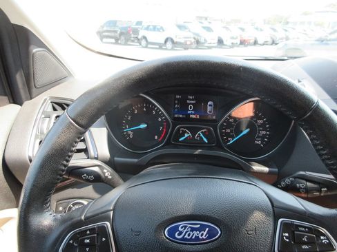 Used 2018 Ford Escape Titanium FWD image 30