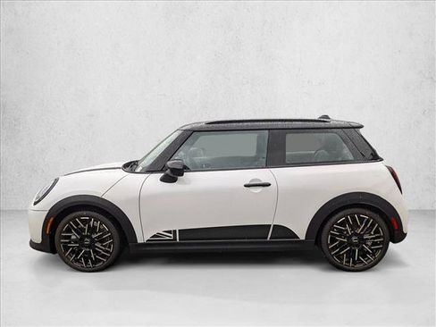 New 2026 MINI Cooper 2-Door Hardtop FWD image 5