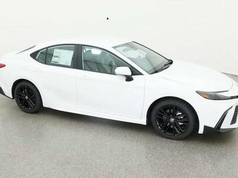 New 2026 Toyota Camry SE image 74