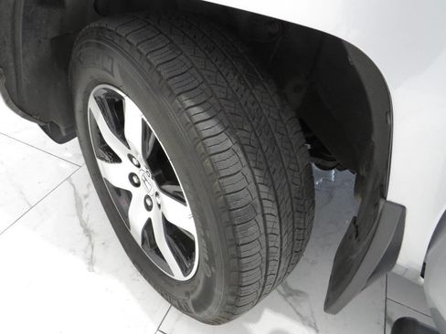 Used 2014 Honda Ridgeline SE image 28