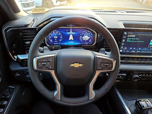 New 2026 Chevrolet Silverado 1500 LTZ w/ LTZ Convenience Package II image 17