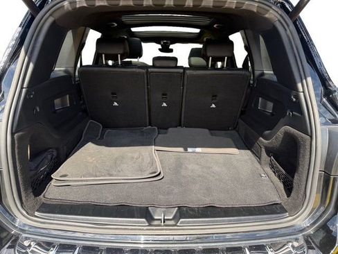 Used 2022 Mercedes-Benz GLB 250 4MATIC w/ Premium Package Lite image 31