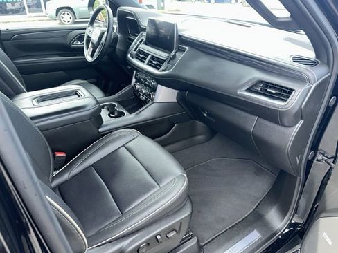 Used 2024 GMC Yukon XL SLT image 21