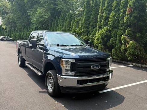 Used 2019 Ford F250 XL w/ Power Equipment Group AWD/4WD image 16