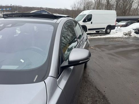 Used 2020 Jaguar XF Checkered Flag image 4