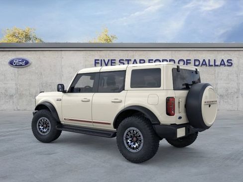 New 2026 Ford Bronco Outer Banks w/ Sasquatch Package AWD/4WD image 4