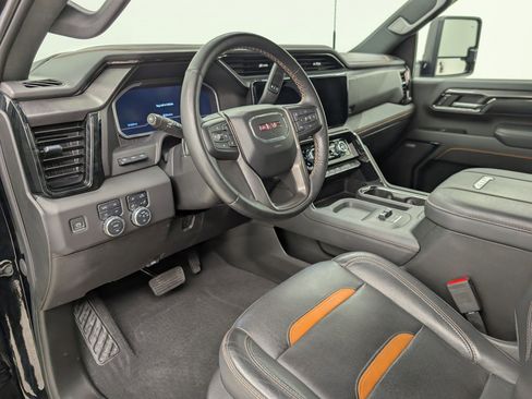 Used 2024 GMC Sierra 2500 AT4 w/ AT4 Premium Plus Package image 4