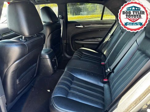 Used 2020 Chrysler 300 S image 9