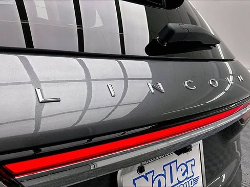 Used 2022 Lincoln Corsair FWD image 8