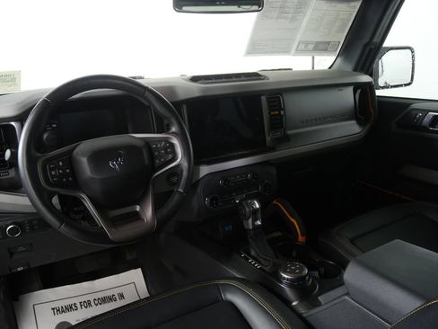 Used 2022 Ford Bronco Badlands AWD/4WD image 5