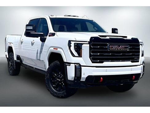 Used 2024 GMC Sierra 3500 AT4 w/ AT4 Premium Plus Package AWD/4WD image 3