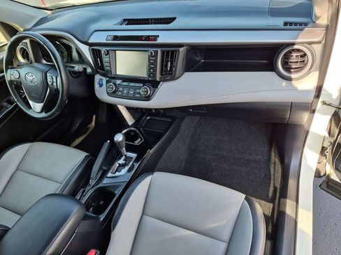 Used 2018 Toyota RAV4 Limited w/ Advanced Technology Package AWD/4WD image 31