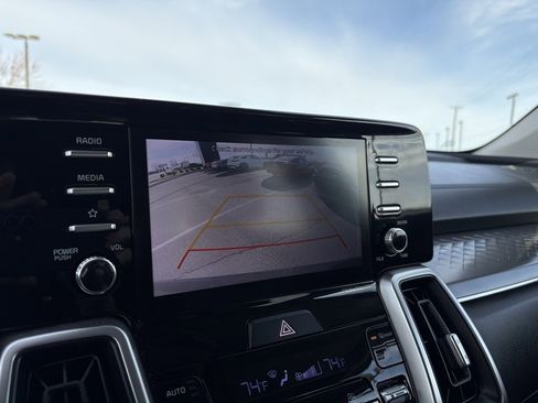 Used 2021 Kia Sorento S w/ Panoramic Sunroof Package image 18