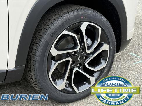 New 2026 Chevrolet Trax RS w/ Driver Confidence Package image 33